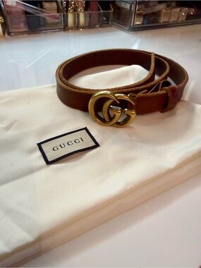 ✨ Authentic Gucci Leather Belt with Gold Double G Buckle ✨